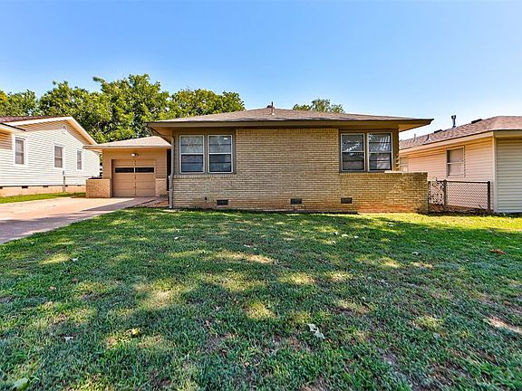 3rd image of 1222 Rose Dr