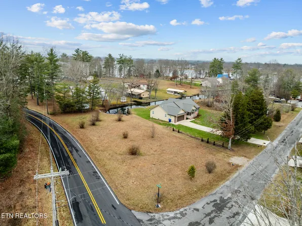 9435 Cherokee Trl, Crossville, TN 38572