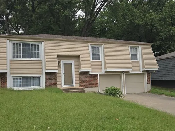 6442 NW 49th St, Kansas City, MO 64151