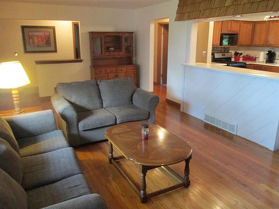 4th image of 2853 Cascade Dr