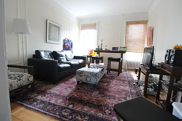 Rented by Luxor Homes & Investment Realty | media 31