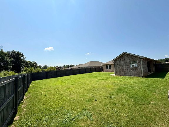 3rd image of 1123 SW Colonial Dr