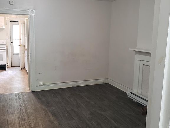 5th image of 1305 N 32nd St #A