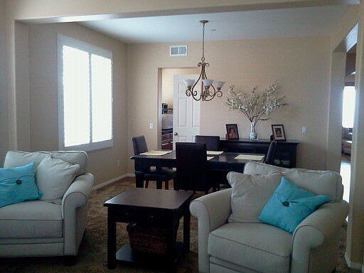 2nd image of 80 Oldenburg Ln