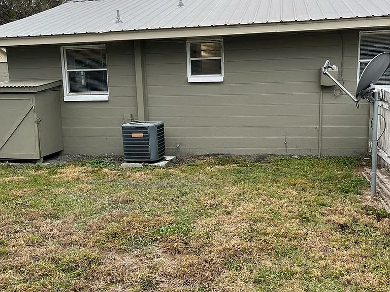 4412 Plum St — Photo 11