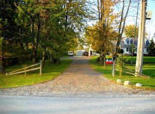 9980 Arnold Rd, Ira, MI 48023