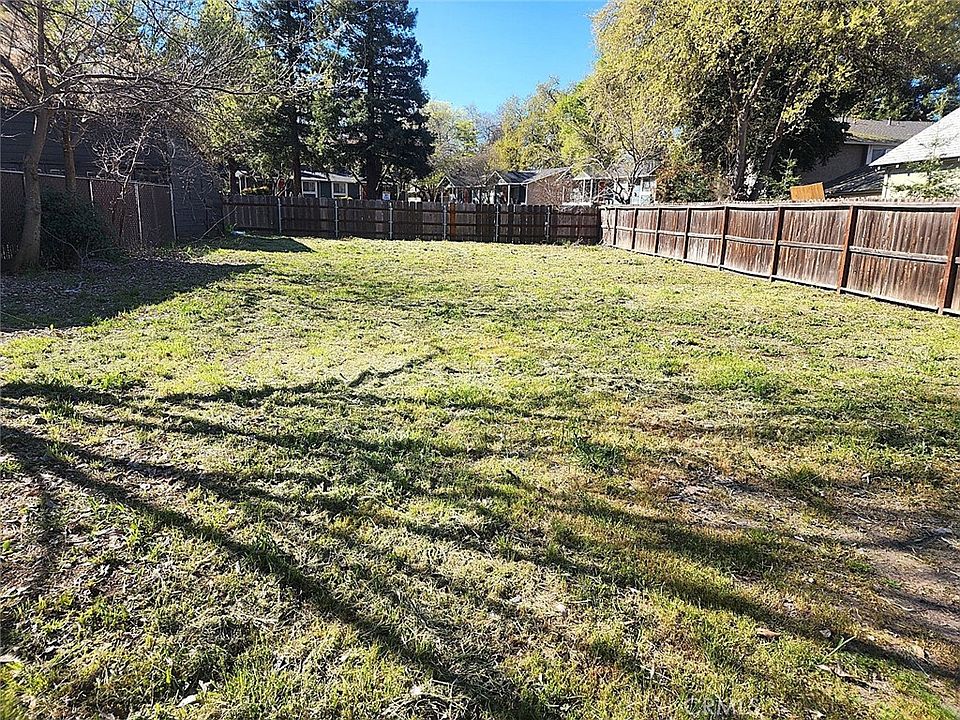 2nd image of 0 W 7th St