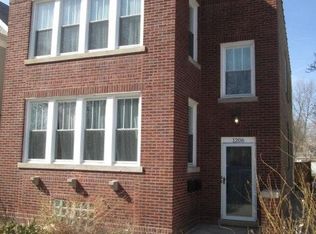 1206 Dewey Ave #1, Evanston, IL 60202