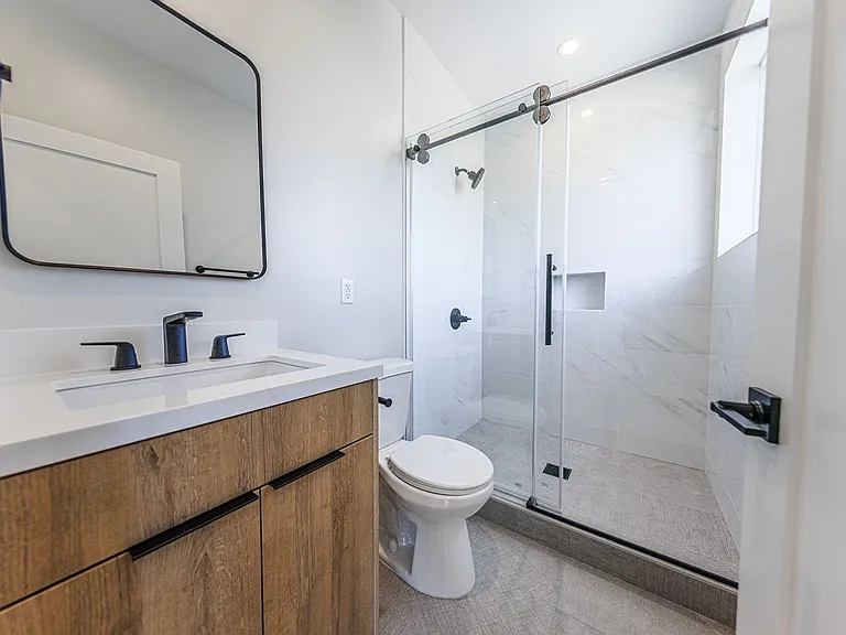 Rare Brand New Luxury Townhomes in Trendy Highland Park — Photo 52