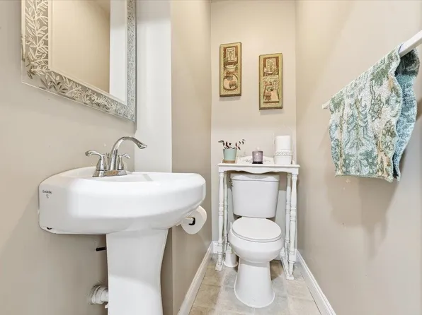 118 Avenue B image 6 of 21