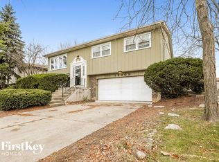 18062 Exchange Ave, Lansing, IL