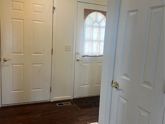 4th image of 301 Kristina Lynn Pl