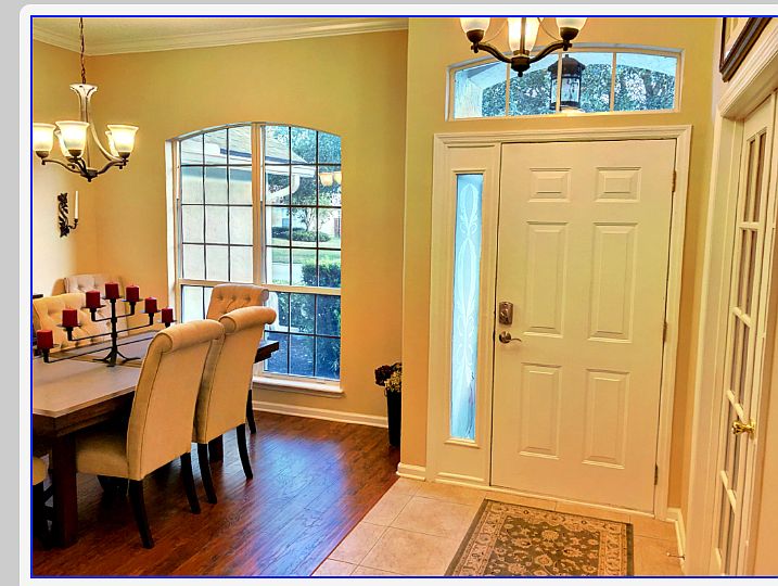 Dining Area & Front Door