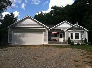 2016 Huntington Rd, Stratford, CT 06614