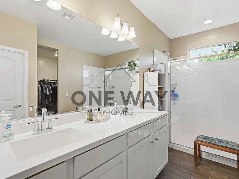 30558 W Clarendon Ave — Photo 33