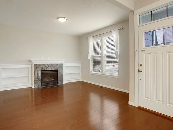 3rd image of 253 NE Sloan Way