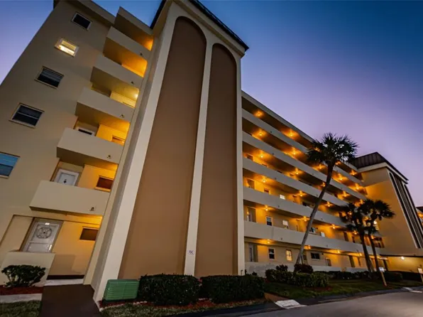 4650 Cove Cir APT 406, Saint Petersburg, FL 33708