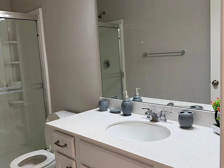1866 Spring Creek Dr — Photo 13