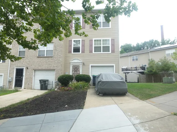 301 Cape Dr SE, Washington, DC 20019