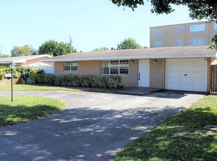 7900 NW 10th St, Pembroke Pines, FL 33024