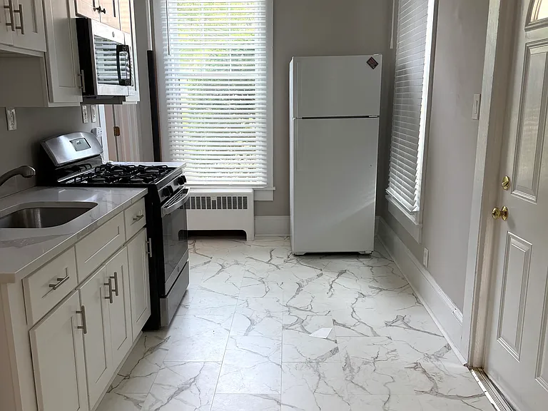 25 Monument St #A2 — Photo 8