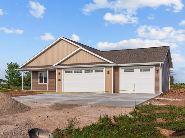 N9013 Wildflower Ln, Brillion, WI 54110