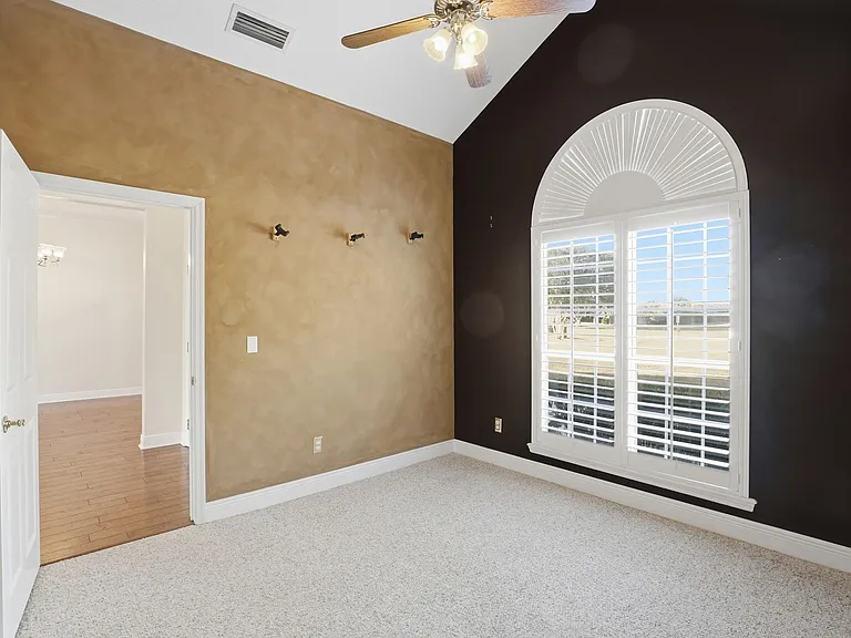 14313 NW 60th Ave — Photo 33