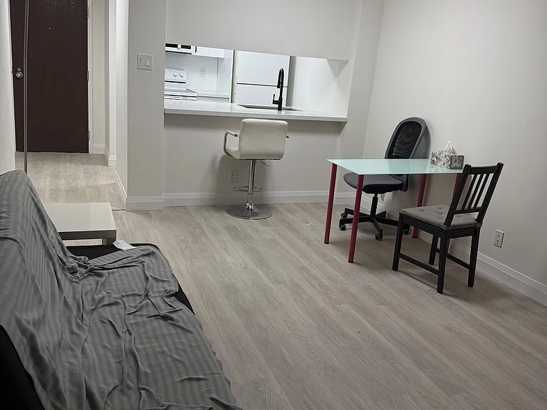 44 Gerrard St W #611 — Photo 8