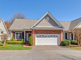 521 Sherwood Hills Dr, Winston Salem, NC 27104