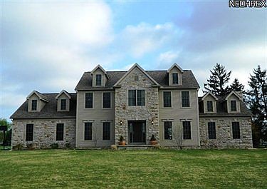 1st image of 30 Yorkshire Dr