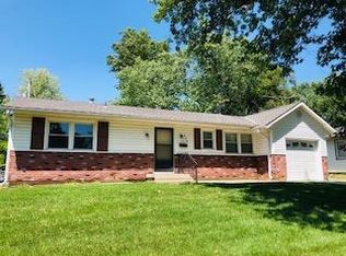 606 NW Gibson Rd, Lees Summit, MO 64063