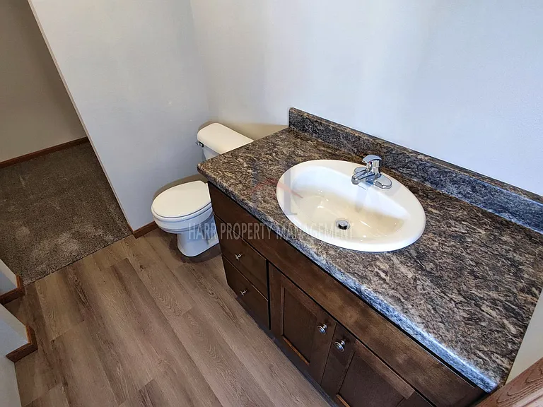 Sundance Ridge / Hitching Place — Photo 26