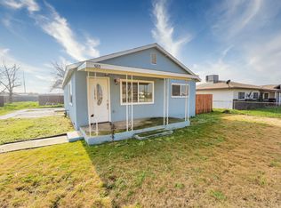 585 W Bradbury Ave, Pixley, CA