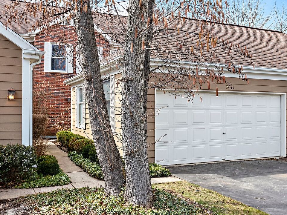 1st image of 3 Sommerset Ln
