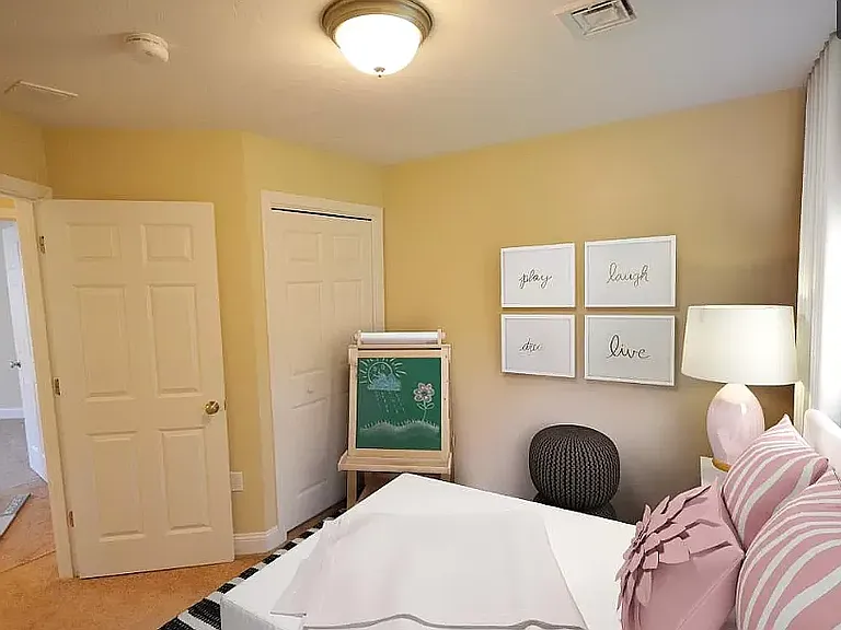 865 Temple St #3 — Photo 5