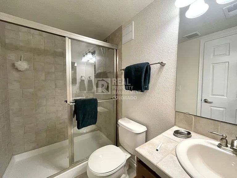7586 S Biloxi Ct — Photo 17