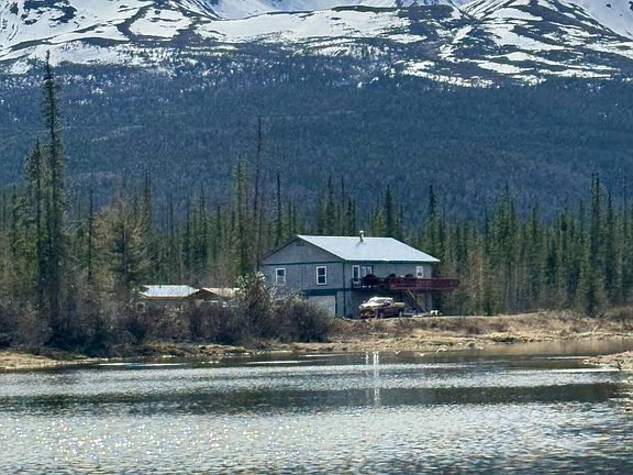 4th image of 13276A Alaska Hwy