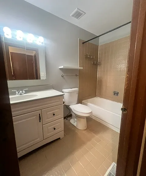 2634 College Hill Cir #84 — Photo 8