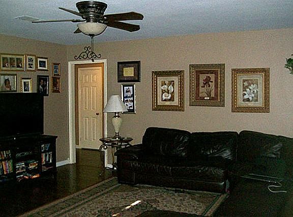 5th image of 401 High Meadow Dr