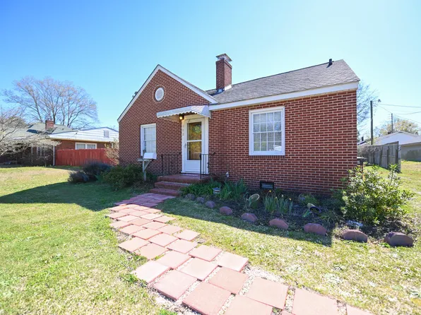 602 N Raiford St, Selma, NC 27576