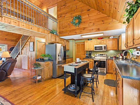 2nd image of 5946 SE Tater Peeler Rd