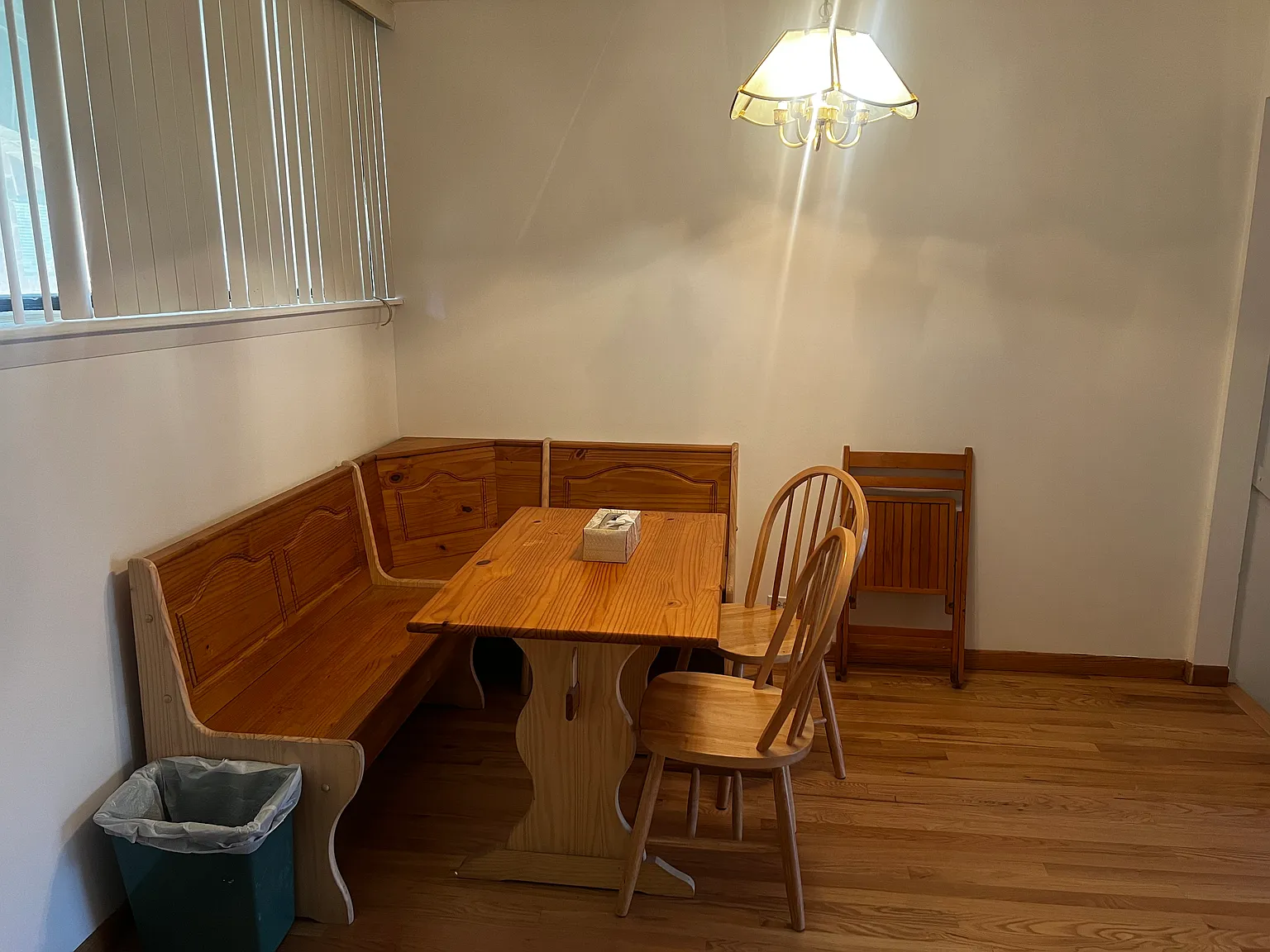 Spacious 2 Bed Townhome in Little Italy — Photo 4
