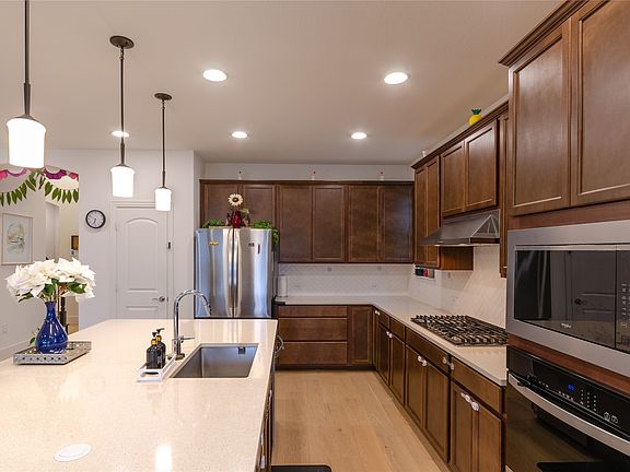 3rd image of 3613 Sorghum Way