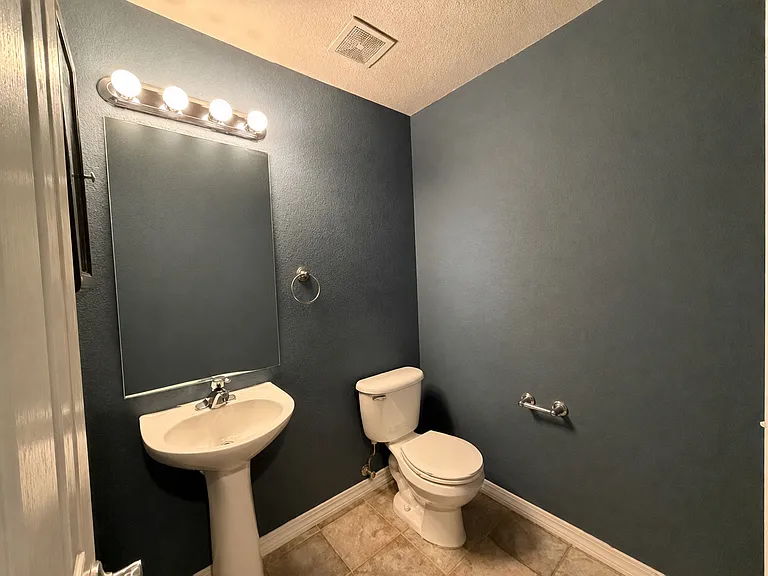 13900 Lake Song Ln #H3 — Photo 6