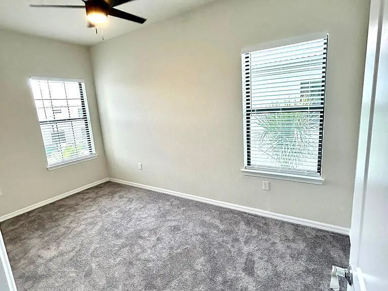 4845 Chantilly Rd — Photo 9