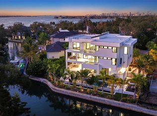 1610 N Lodge Dr, Sarasota, FL 34239
