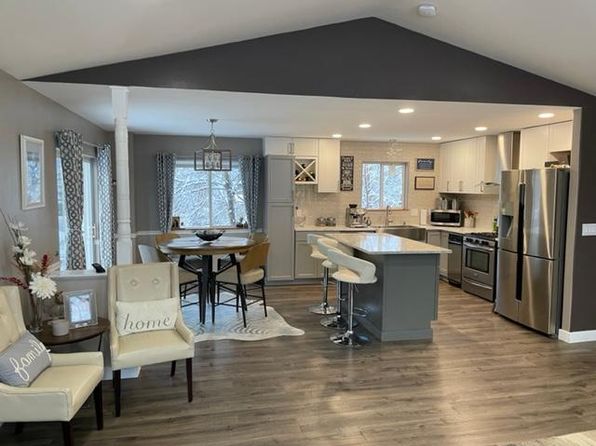 12122 Rolling Meadow Cir