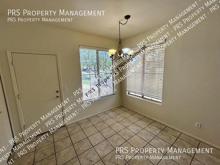 3317 E Park Ave — Photo 10