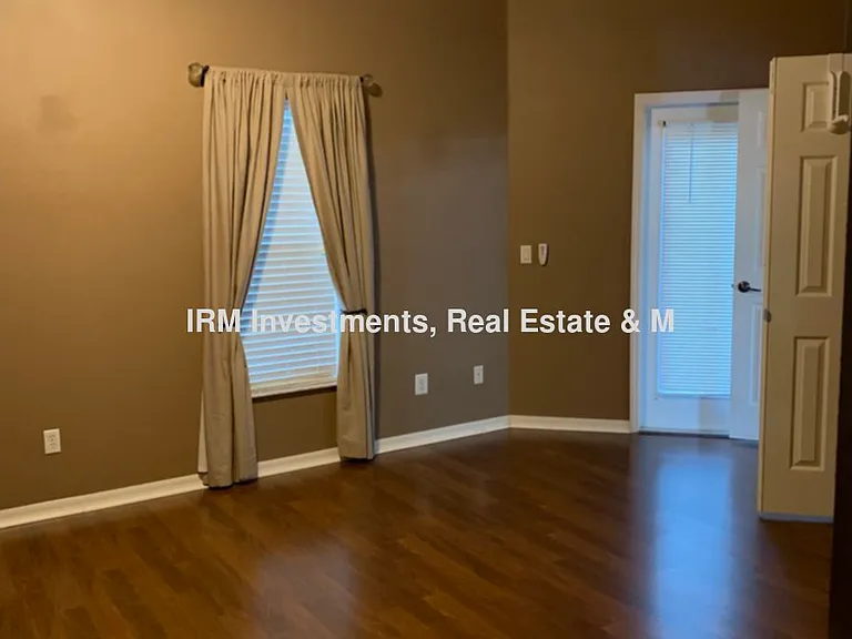 9941 Portofino Dr — Photo 2