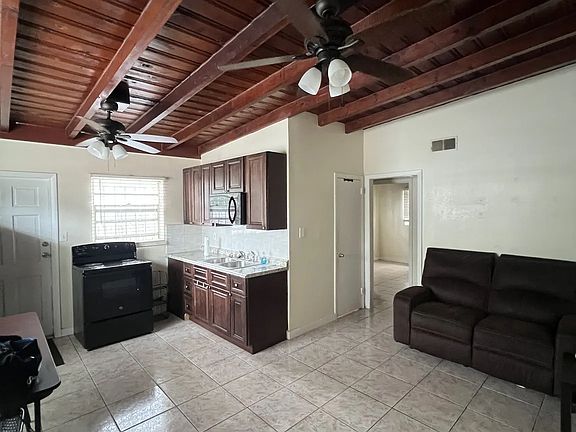 5th image of 3612 E Osborne Ave
